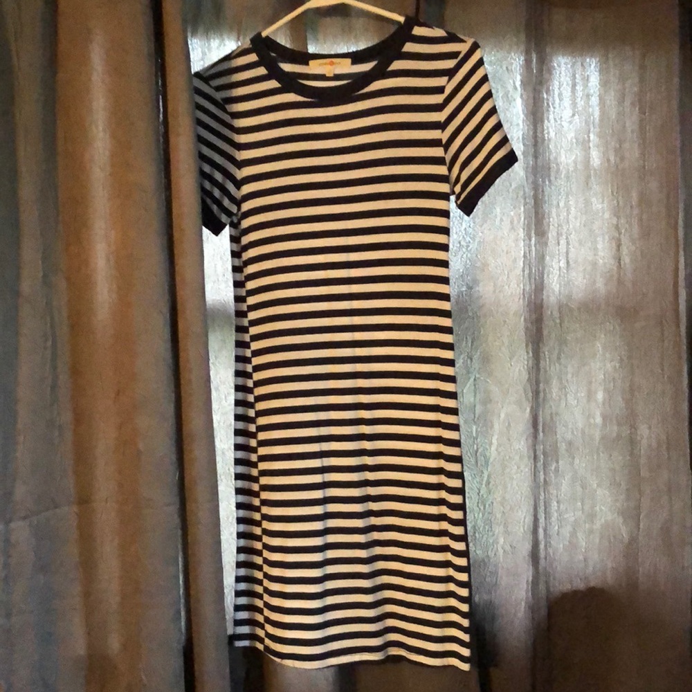 Straight navy blue/white dress